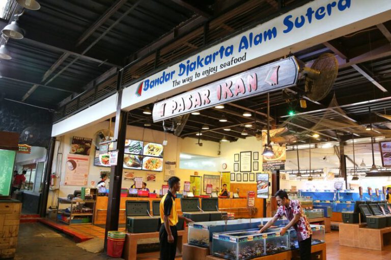Rekomendasi Restoran Seafood Terdekat Sekitar Jakarta  dan 